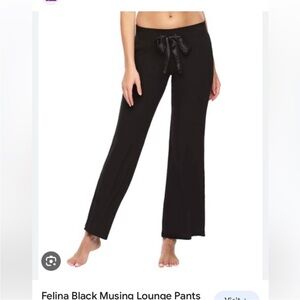 Felina musing joggers with pockets